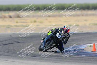 media/Aug-19-2022-TrackDaz (Fri) [[a0110a8595]]/Club Race/10am (Outside Grapevine)/